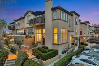 Photo #4: OC26145343 Listing