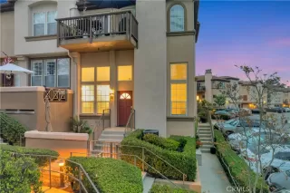 Photo #5: OC26145343 Listing