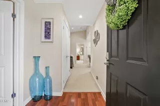 Photo #2: P1-13066 Listing