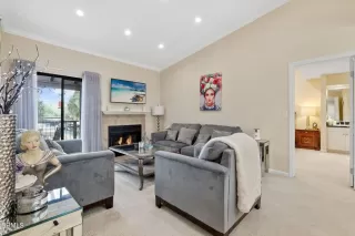 Photo #3: P1-13066 Listing