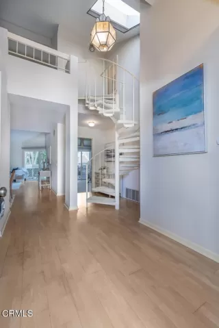 Photo #1: P1-15571 Listing