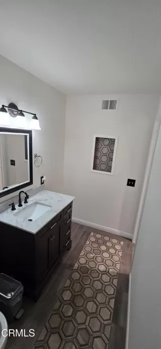 Photo #5: P1-20782 Listing