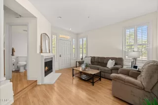 Photo #4: P1-23189 Listing 