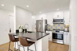 Photo #2: P1-26108 Listing 