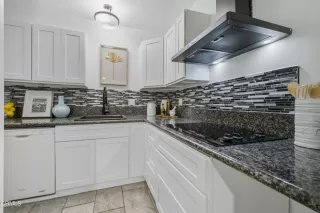 Photo #6: P1-27776 Listing 