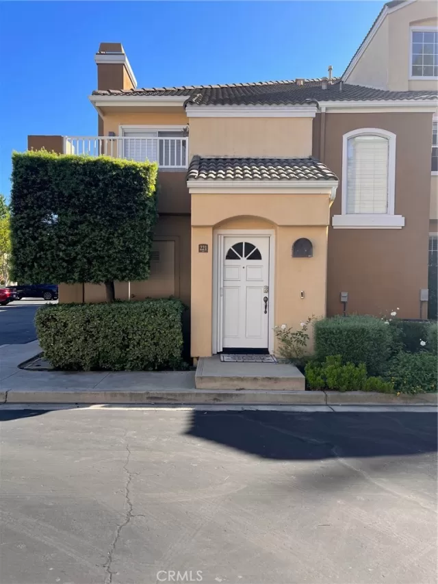 MLS: PF23174344 Condo For Sale