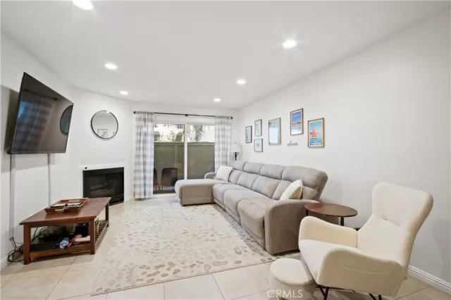 MLS: PF24134436 Condo For Sale