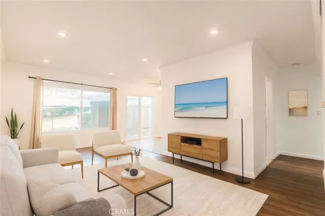 MLS: PF25224529 Condo For Sale