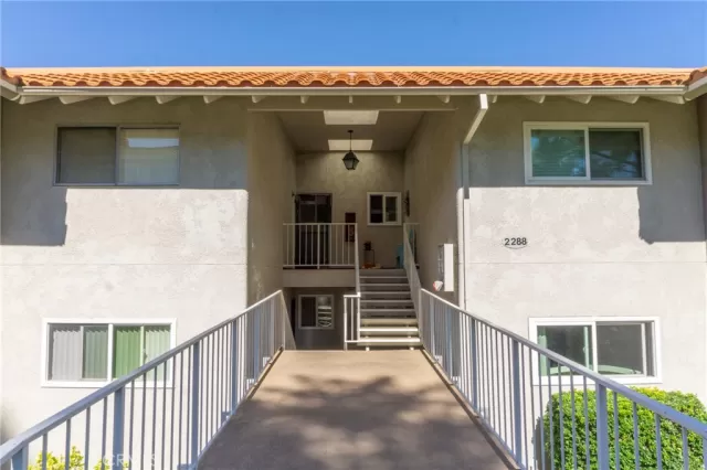 MLS: PI23194057 Condo For Sale