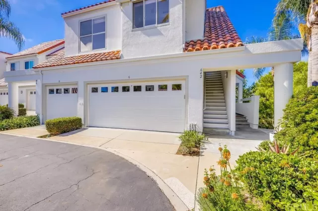 MLS: PTP2305019 Condo For Sale