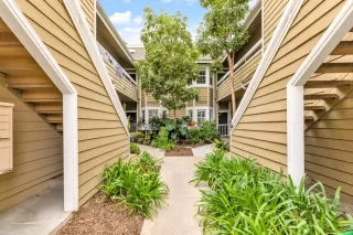 Photo #1: PV22218428 Listing