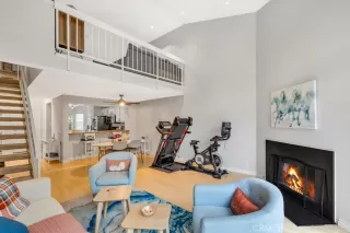 Photo #6: PV22218428 Listing