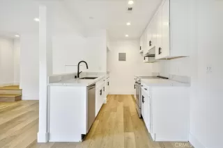 Photo #2: PV23000938 Listing 