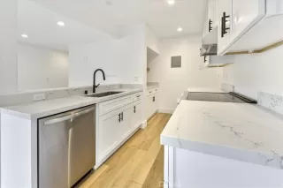 Photo #3: PV23000938 Listing 