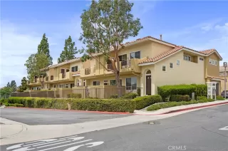 Photo #1: PV23081647 Listing 