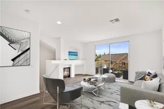 Photo #5: PV23081647 Listing 