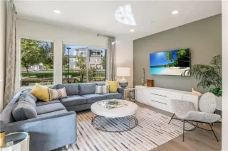 Photo #5: PV23219760 Listing