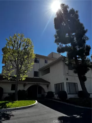 Photo #1: PV24073821 Listing 