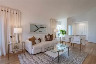 Photo #3: PV24169902 Listing 