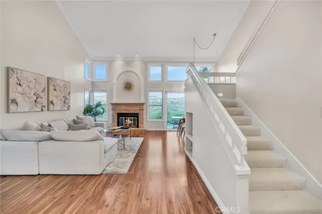 MLS: PV24169913 Condo For Sale