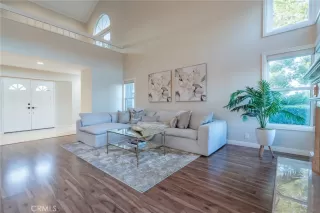 Photo #1: PV24169913 Listing 