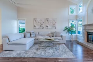 Photo #3: PV24169913 Listing 