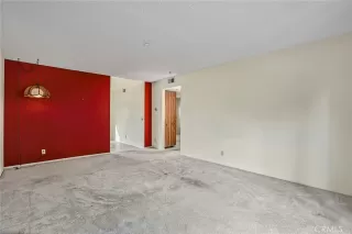 Photo #3: PV25003002 Listing