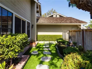 Photo #3: PV25063872 Listing 