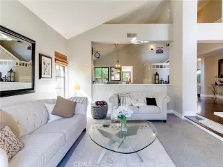 Photo #5: PV25063872 Listing 