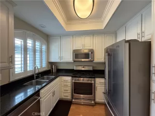 Photo #3: PV25085892 Listing 