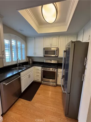 Photo #4: PV25085892 Listing 