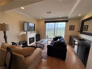 Photo #5: PV25085892 Listing 