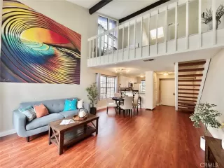 Photo #1: PV25089783 Listing 