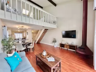 Photo #4: PV25089783 Listing 