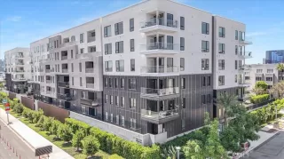 Photo #1: PV25199983 Listing