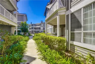 Photo #2: PV25244595 Listing