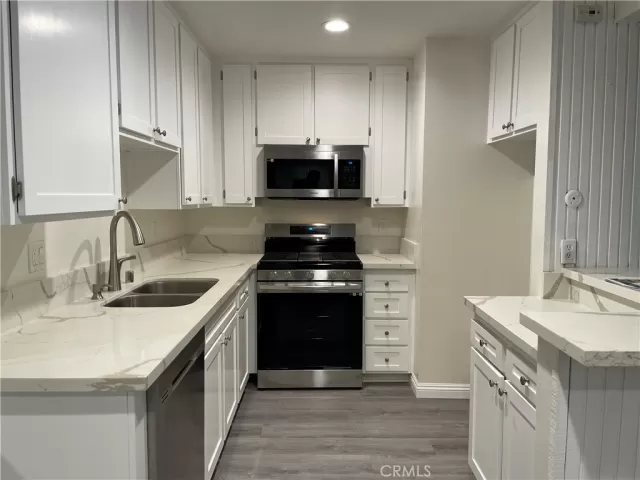 MLS: PW22171379 Condo For Sale