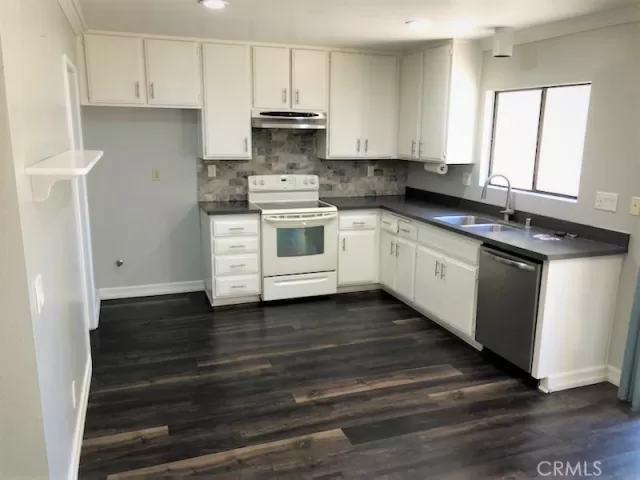 MLS: PW22180434 Condo For Sale