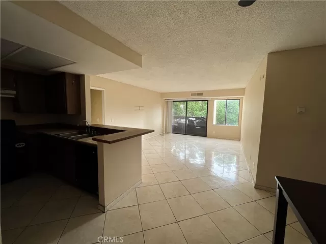 MLS: PW22181595 Condo For Sale