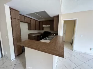 Photo #4: PW22181595 Listing 