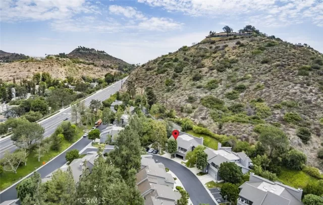 MLS: PW22185329 Condo For Sale