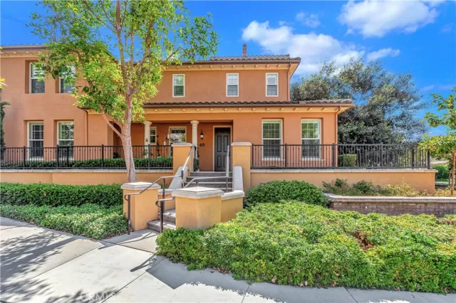 MLS: PW22185669 Condo For Sale