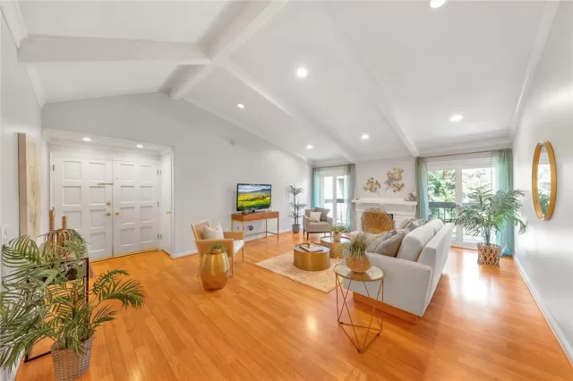 MLS: PW22204470 Condo For Sale