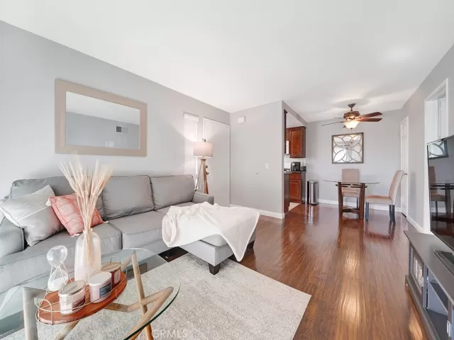 MLS: PW22217375 Condo For Sale