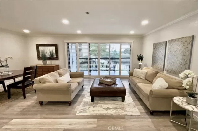 MLS: PW22220590 Condo For Sale