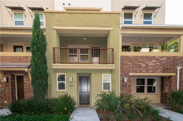 MLS: PW22221337 Condo For Sale