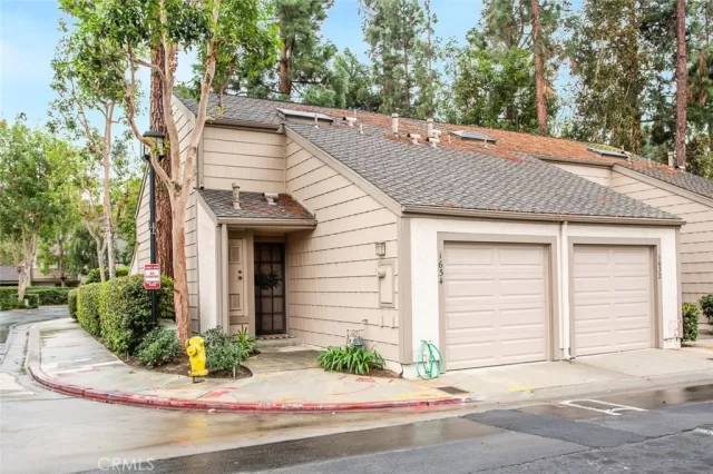 MLS: PW22223301 Condo For Sale