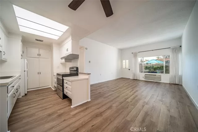 MLS: PW22226065 Condo For Sale