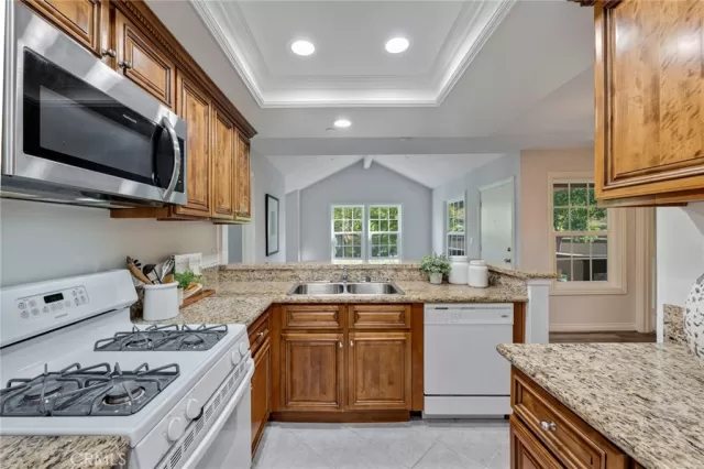 MLS: PW22226286 Condo For Sale