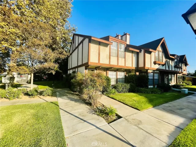 MLS: PW22229189 Condo For Sale